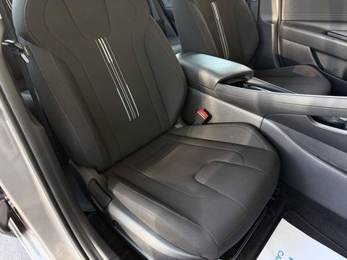 Used 2023 Hyundai Elantra SEL w/ Convenience Package FWD image 20