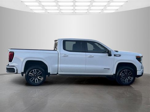 Used 2025 GMC Sierra 1500 AT4 w/ AT4 Premium Package image 6