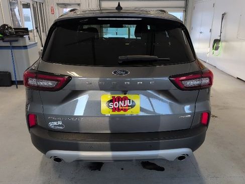 Used 2024 Ford Escape Platinum image 4