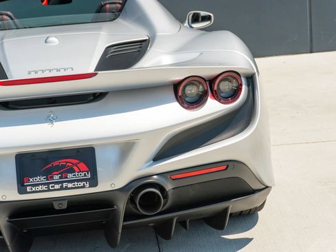 Used 2022 Ferrari F8 Tributo RWD image 45