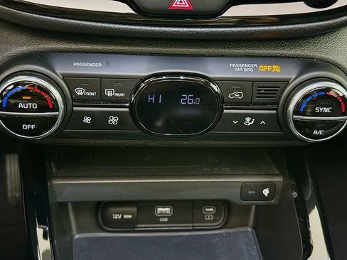 Used 2023 Kia Soul EX image 16