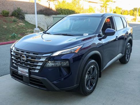 New 2026 Nissan Rogue SV image 8