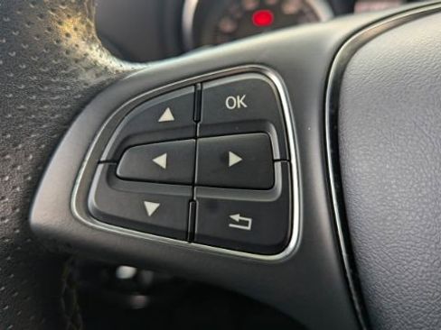 Used 2018 Mercedes-Benz CLA 250 4MATIC image 25