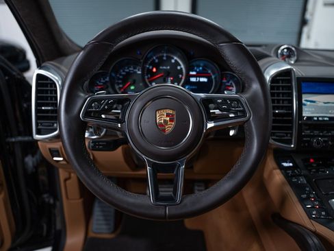 Used 2016 Porsche Cayenne Turbo S w/ Premium Package Plus image 50