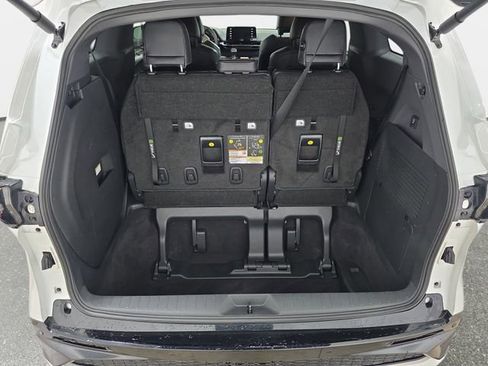 Certified 2023 Toyota Sienna XSE AWD/4WD image 32