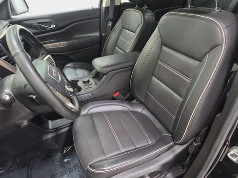 Used 2023 GMC Acadia Denali w/ Denali Technology Package AWD/4WD image 13