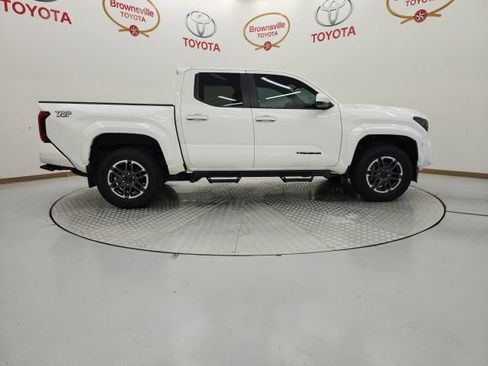 Used 2024 Toyota Tacoma TRD Sport RWD image 3