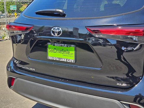 New 2026 Toyota Highlander XLE AWD/4WD image 13