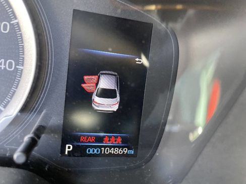 Used 2022 Toyota Corolla LE image 14