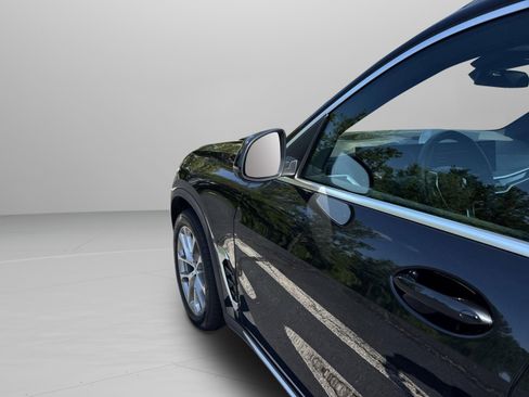 Used 2024 BMW X5 xDrive40i w/ Parking Assistance Package image 12