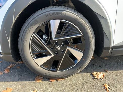 New 2026 Hyundai Ioniq 5 SEL image 11