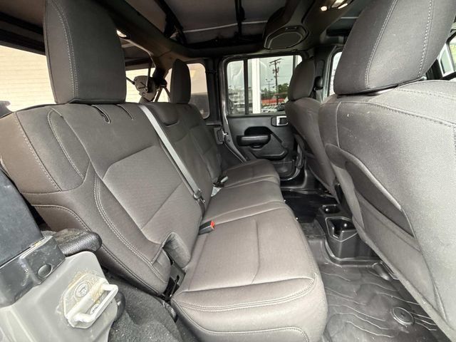 Used 2022 Jeep Wrangler Unlimited Sport AWD/4WD image 35