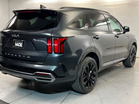 Used 2022 Kia Sorento SX AWD/4WD image 6