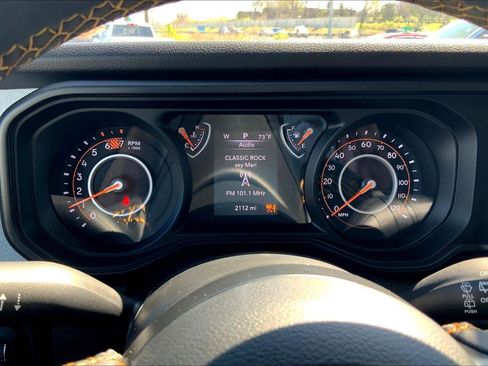 Used 2024 Jeep Wrangler Unlimited Sport AWD/4WD image 11