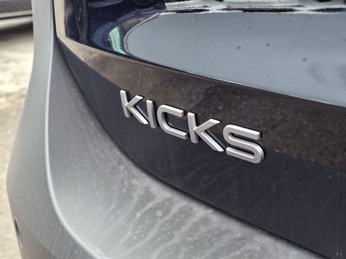Used 2025 Nissan Kicks SR AWD/4WD image 7
