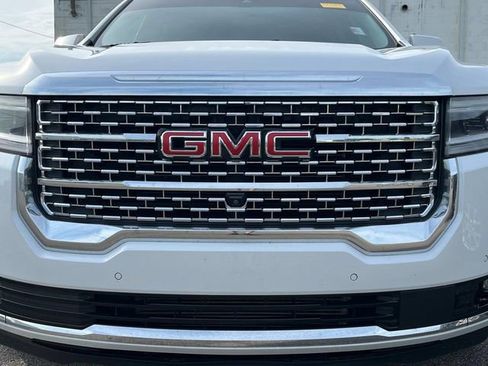 Used 2020 GMC Acadia Denali w/ Technology Package AWD/4WD image 10