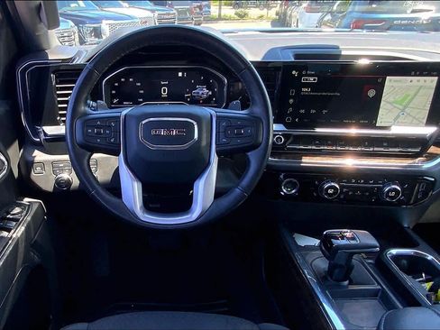 Used 2023 GMC Sierra 1500 Elevation AWD/4WD image 6