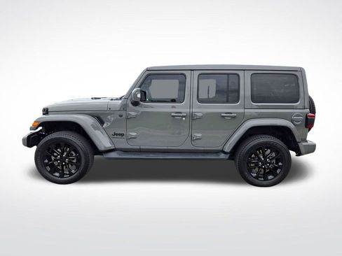 Used 2023 Jeep Wrangler Unlimited Sahara AWD/4WD image 8