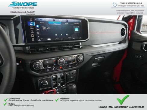 Used 2025 Jeep Gladiator Rubicon AWD/4WD image 18