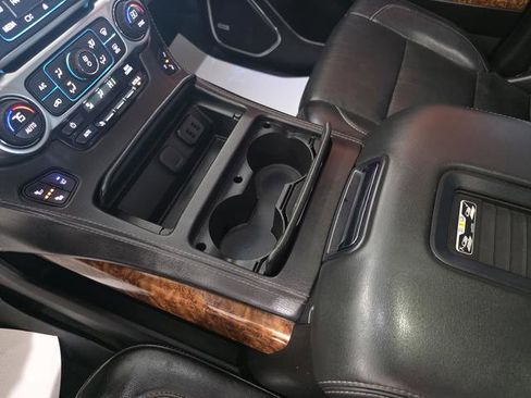 Used 2016 Chevrolet Suburban LTZ AWD/4WD image 21