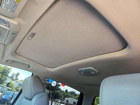 Used 2015 Toyota Tundra Limited w/ Limited Premium Package AWD/4WD image 19
