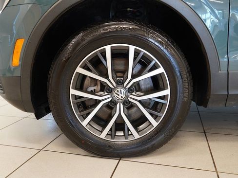 Used 2019 Volkswagen Tiguan S image 16