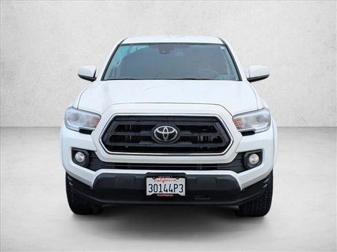 Certified 2022 Toyota Tacoma SR5 image 2