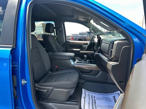 Used 2025 Chevrolet Silverado 1500 RST AWD/4WD image 38