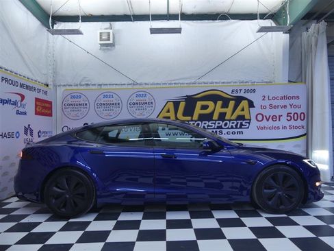 Used 2022 Tesla Model S AWD/4WD image 29