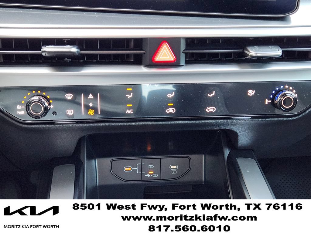 New 2026 Kia Sorento LX FWD image 14