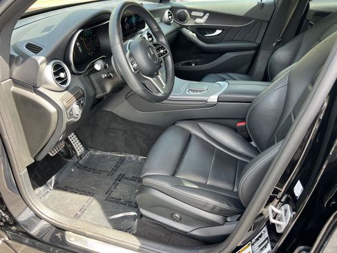 Used 2022 Mercedes-Benz GLC 300 4MATIC image 10
