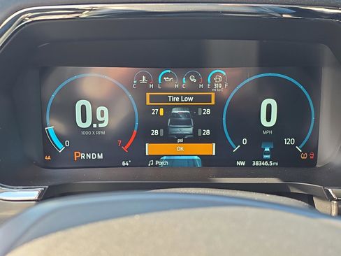 Used 2022 Ford F150 Lariat w/ Tow Technology Package image 27