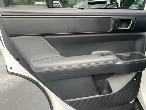 Used 2025 Hyundai Santa Fe Calligraphy AWD/4WD image 41