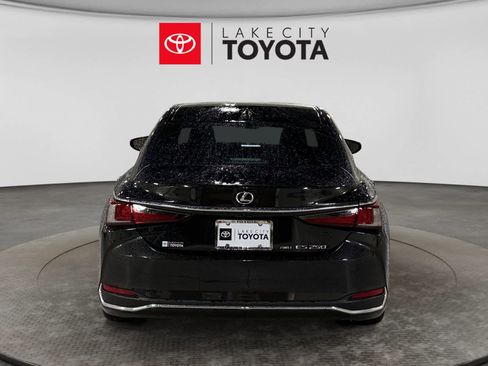 Used 2023 Lexus ES 250 w/ Premium Package AWD/4WD image 7