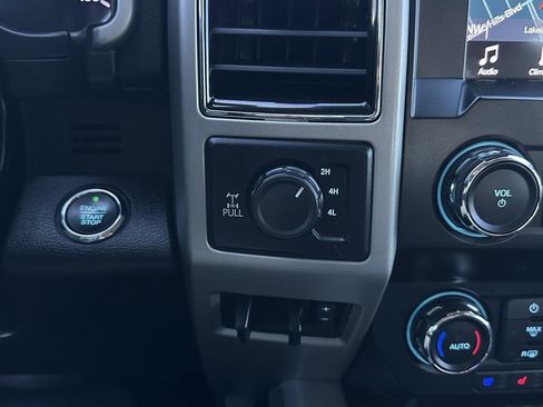 Used 2019 Ford F250 Lariat w/ Lariat Ultimate Package image 32