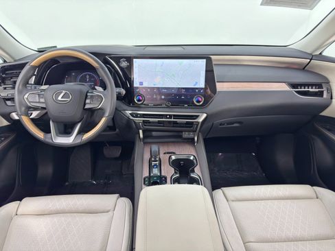 Used 2024 Lexus RX 350 Luxury w/ Convenience Package image 13