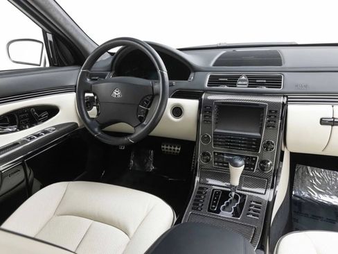 Used 2009 Maybach 62 S RWD image 12