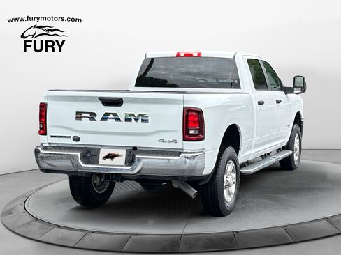 Used 2025 RAM 2500 Big Horn AWD/4WD image 3