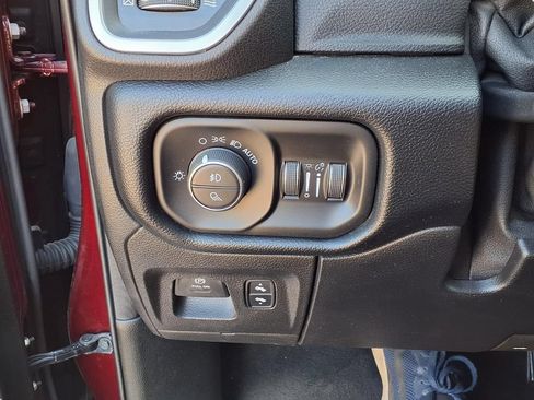 Used 2019 RAM 1500 Big Horn AWD/4WD image 21