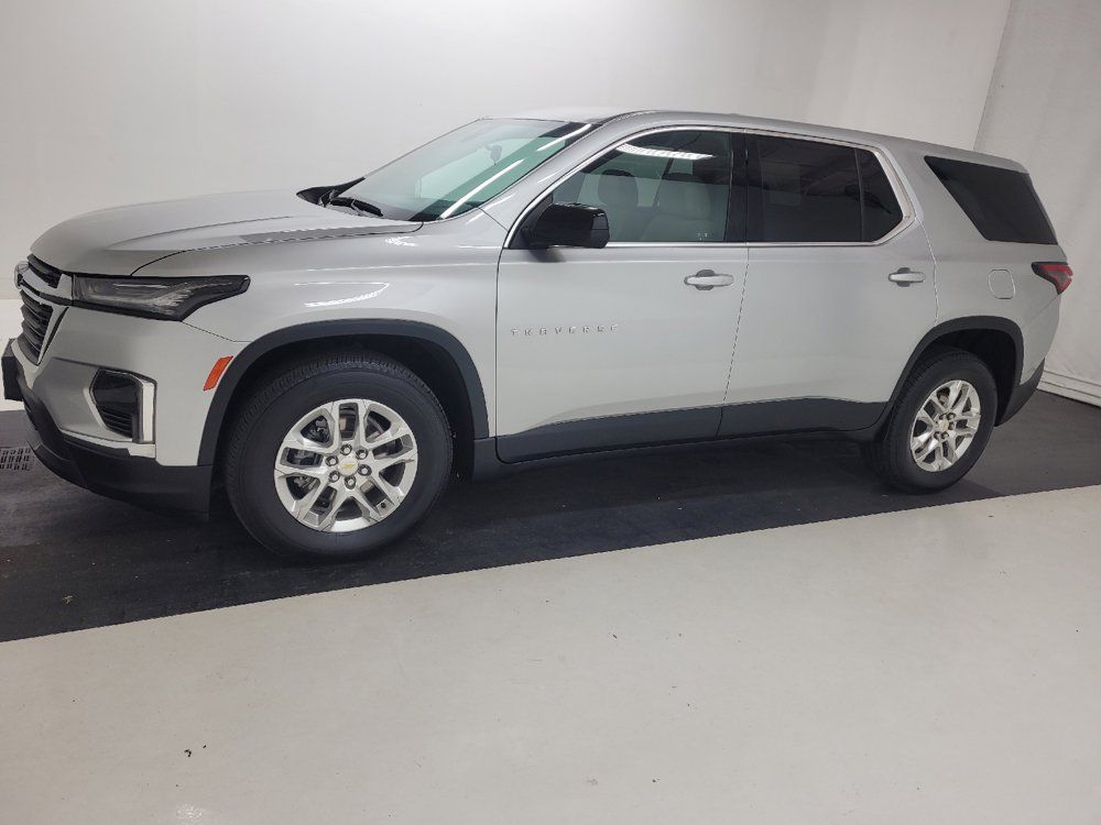 Used 2022 Chevrolet Traverse LS w/ LPO, Cargo Package AWD/4WD image 2