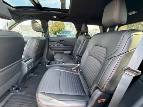 New 2026 Nissan Pathfinder Rock Creek w/ Rock Creek Premium Package image 21