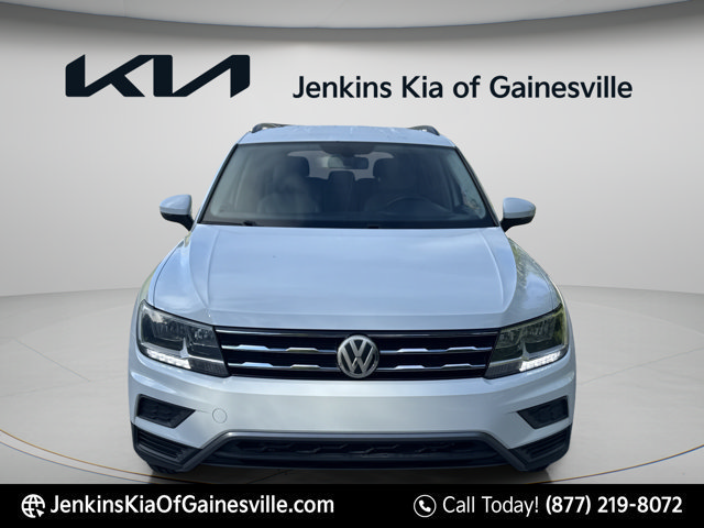 Used 2019 Volkswagen Tiguan SE FWD image 2
