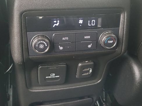 Used 2019 GMC Acadia Denali w/ Technology Package FWD image 34