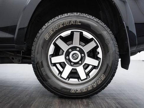 Used 2019 Toyota 4Runner TRD Off-Road Premium AWD/4WD image 45