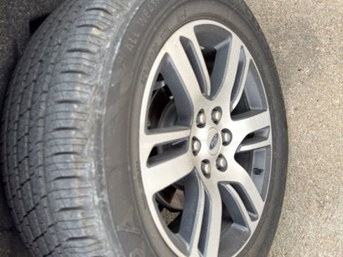 Used 2024 Ford Expedition Max Limited image 9