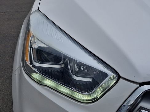 Used 2017 Ford Escape Titanium w/ Equipment Group 301A FWD image 10