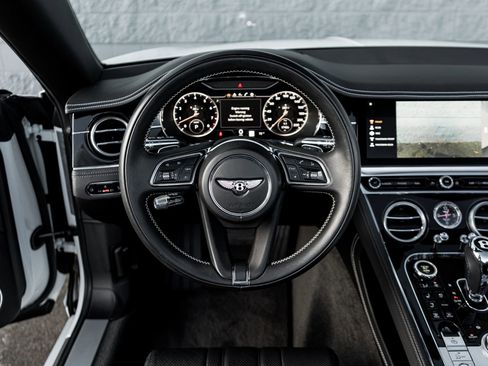 Certified 2022 Bentley Continental GT AWD/4WD image 30