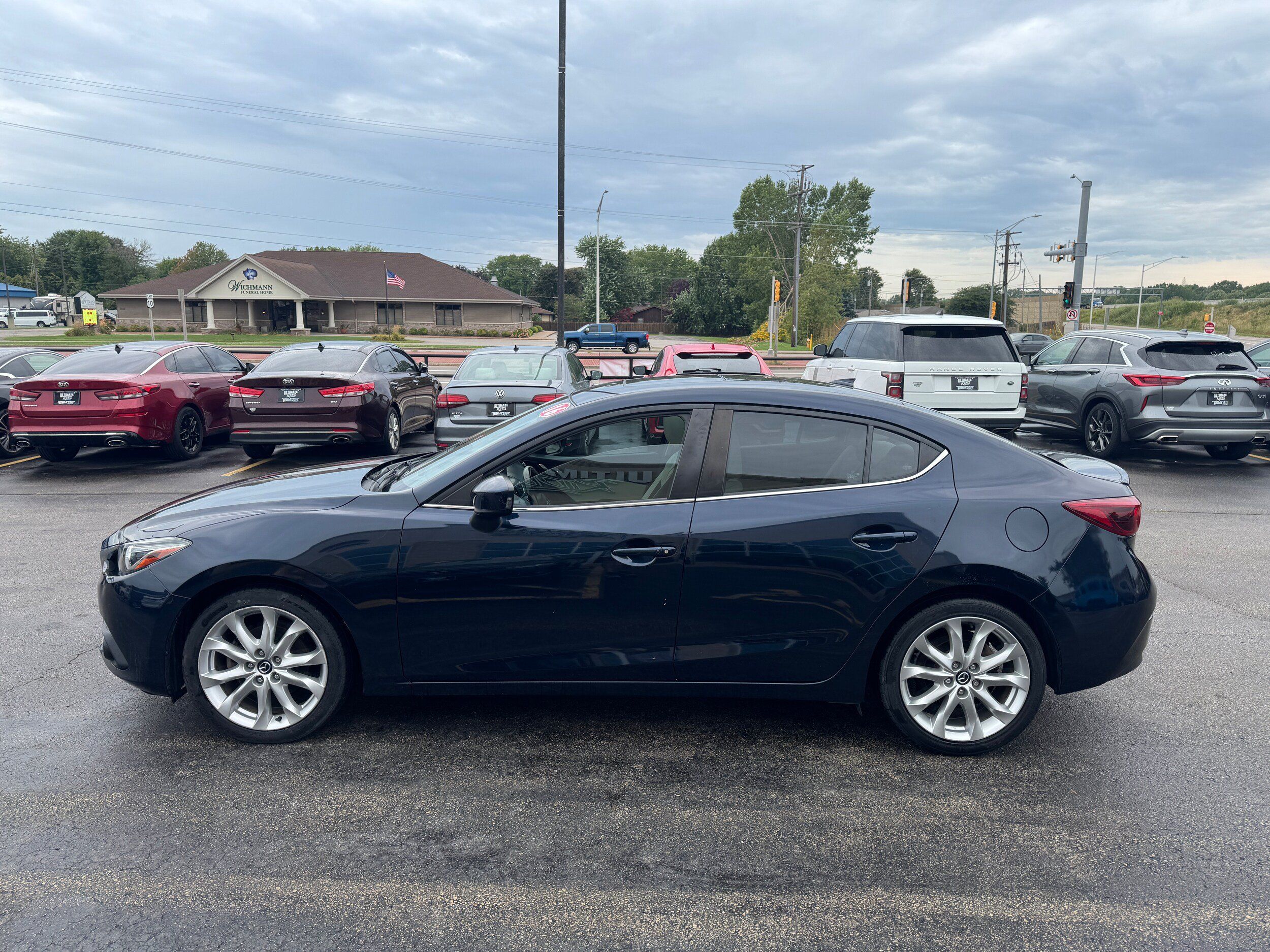 Used 2016 MAZDA MAZDA3 s Grand Touring FWD image 3