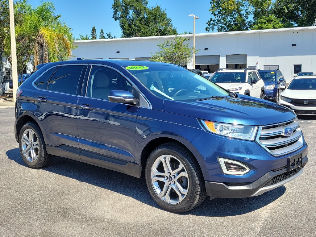 Used 2017 Ford Edge Titanium w/ Technology Package FWD image 2