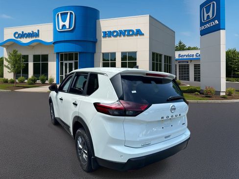 Used 2026 Nissan Rogue S AWD/4WD image 4